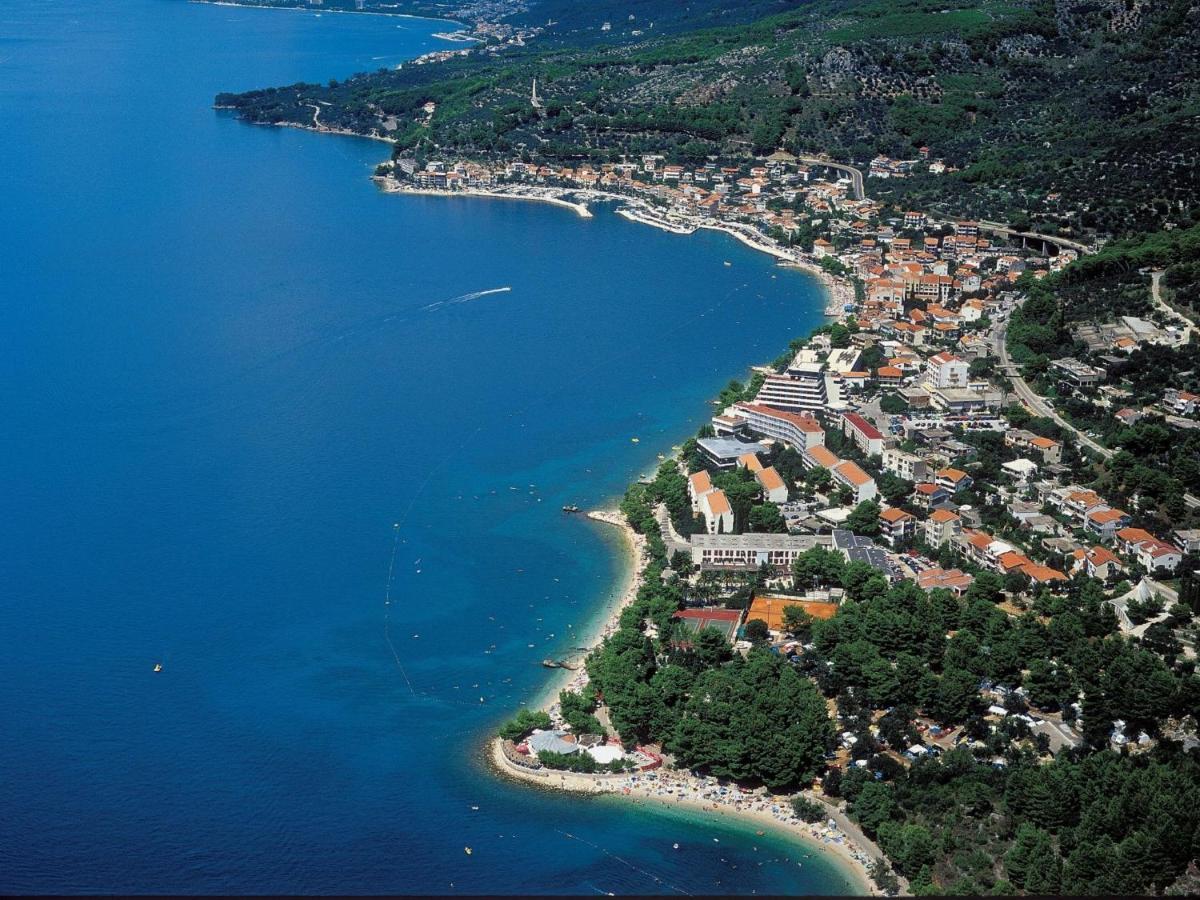 Luxurious Holiday Home In Makarska With Jacuzzi エクステリア 写真